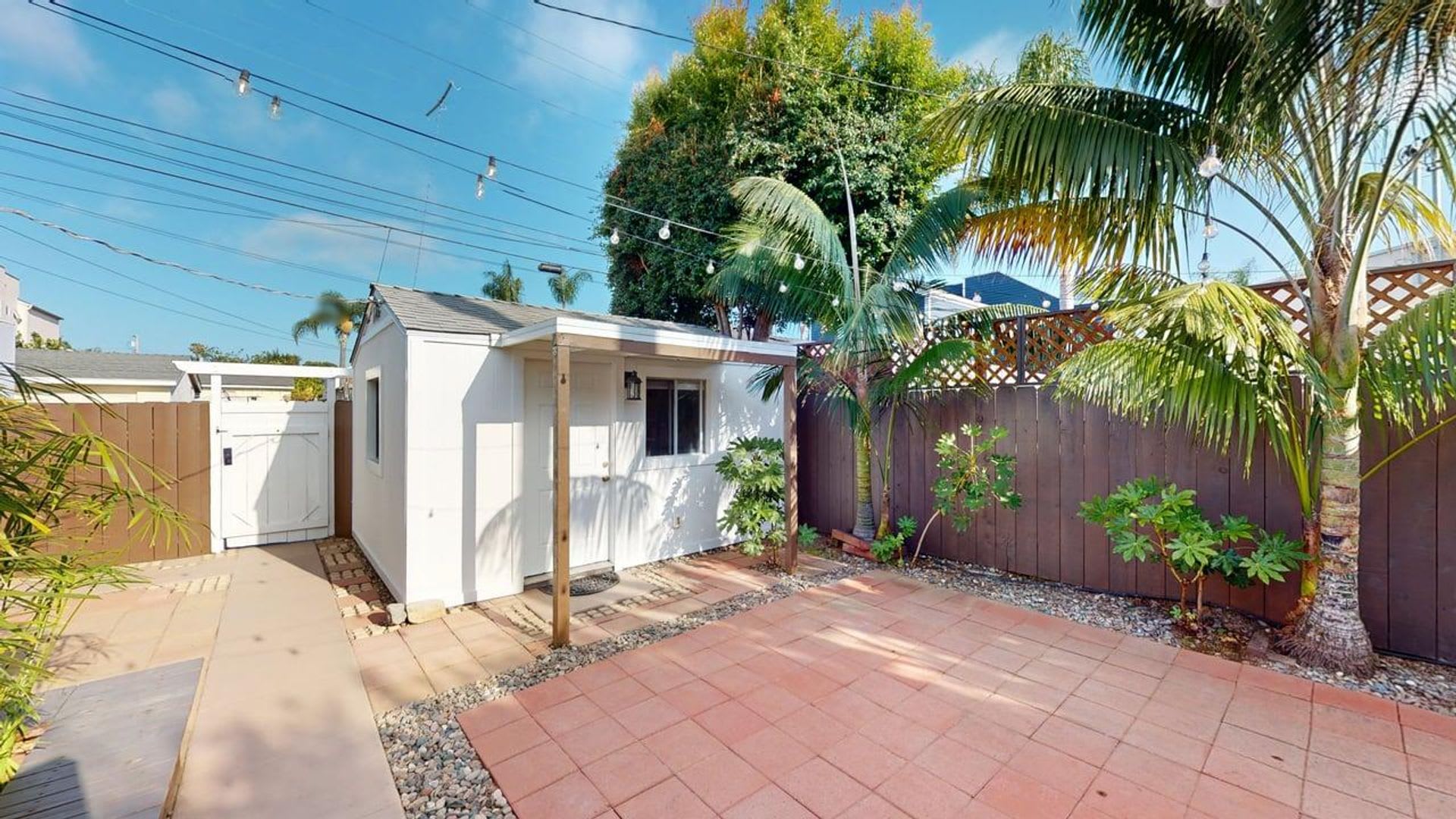 Rare And Private Coronado Back House With Expansive Patio Plus Casita – photo 4