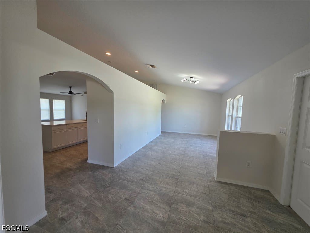 760 Lamar Street E – photo 4