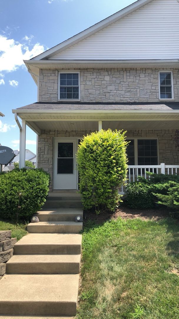 PRICE REDUCTION Available August 2026; Monthly rent $1,395 – photo 2