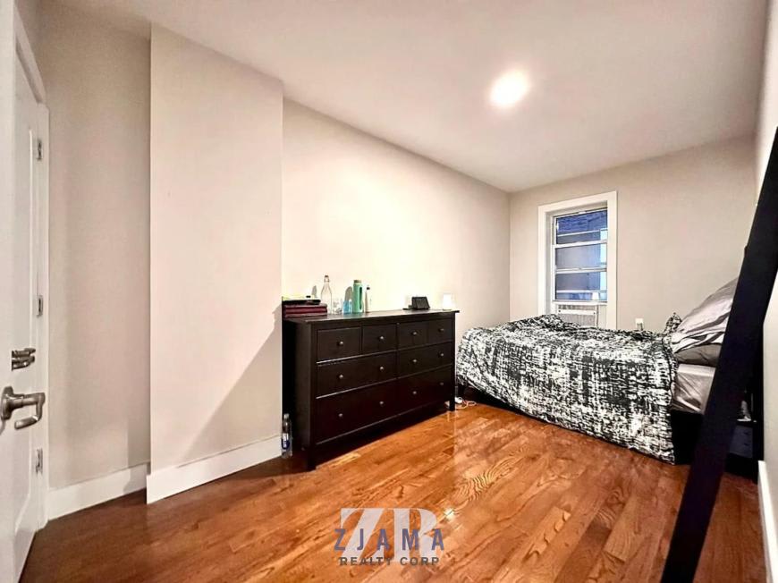 236 New York Avenue – photo 3