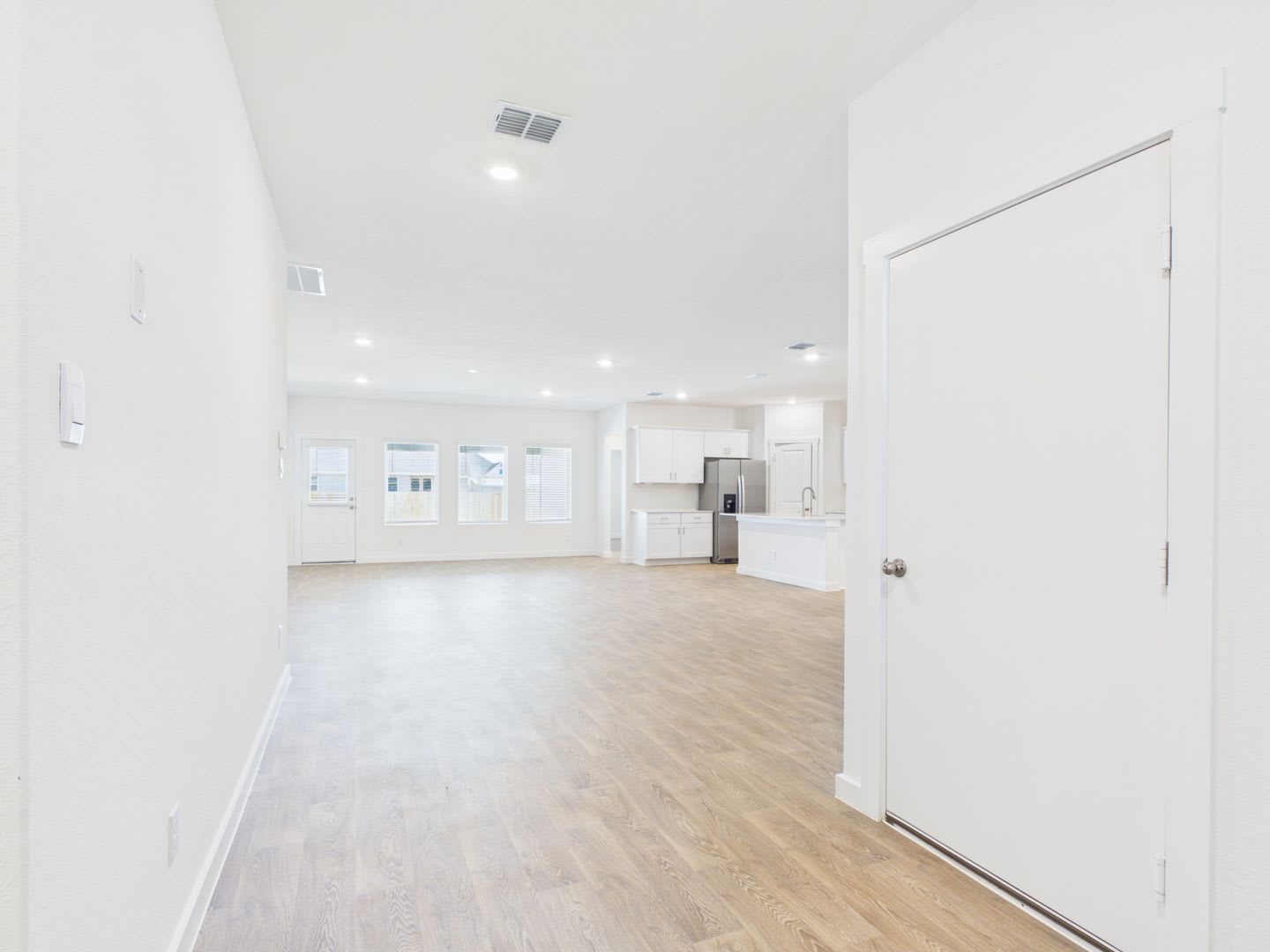 Brand New DR Horton Home – photo 3
