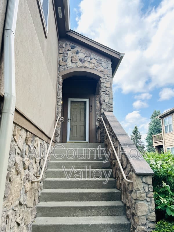 1844 Crenshaw Circle – photo 4