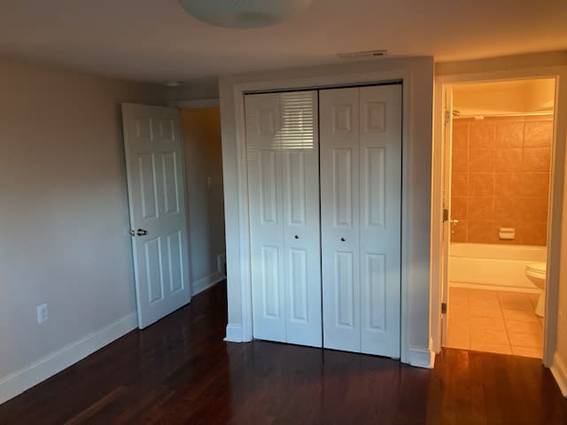 2225 Brookfield Ave – photo 2