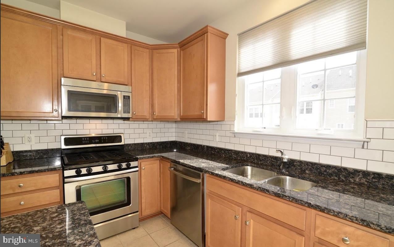 25496 SCHOOLEY MILL Terrace – photo 3