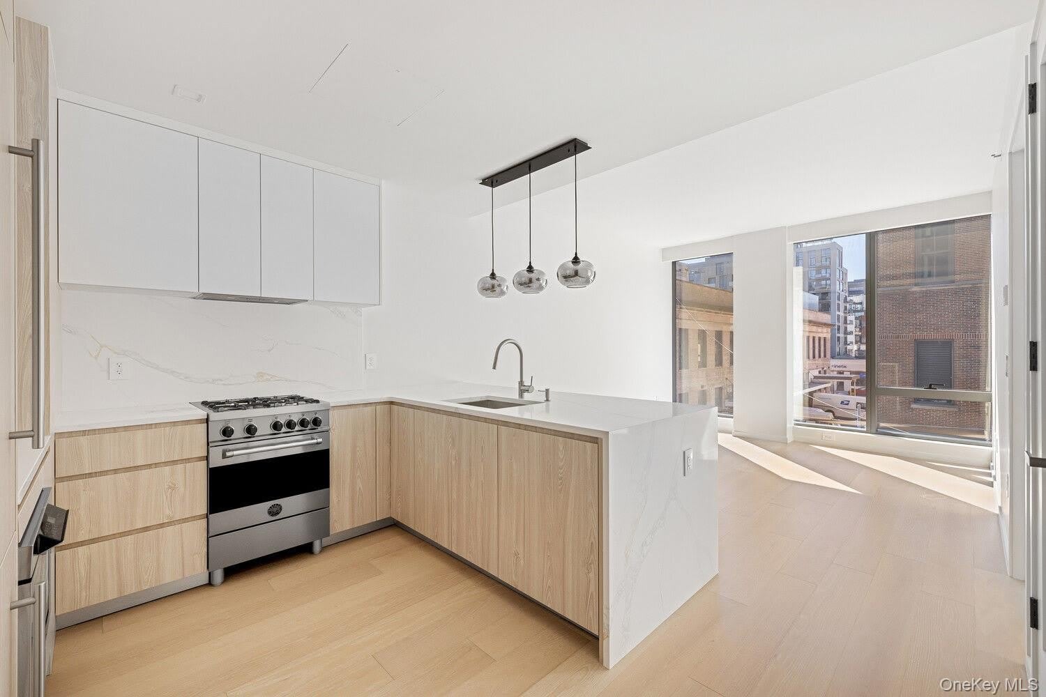 11-36 45TH Road – photo 1