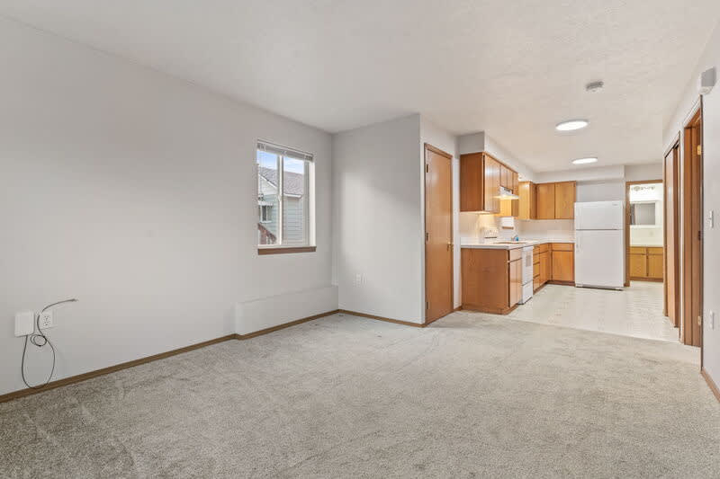 105 West 3rd Street – photo 2