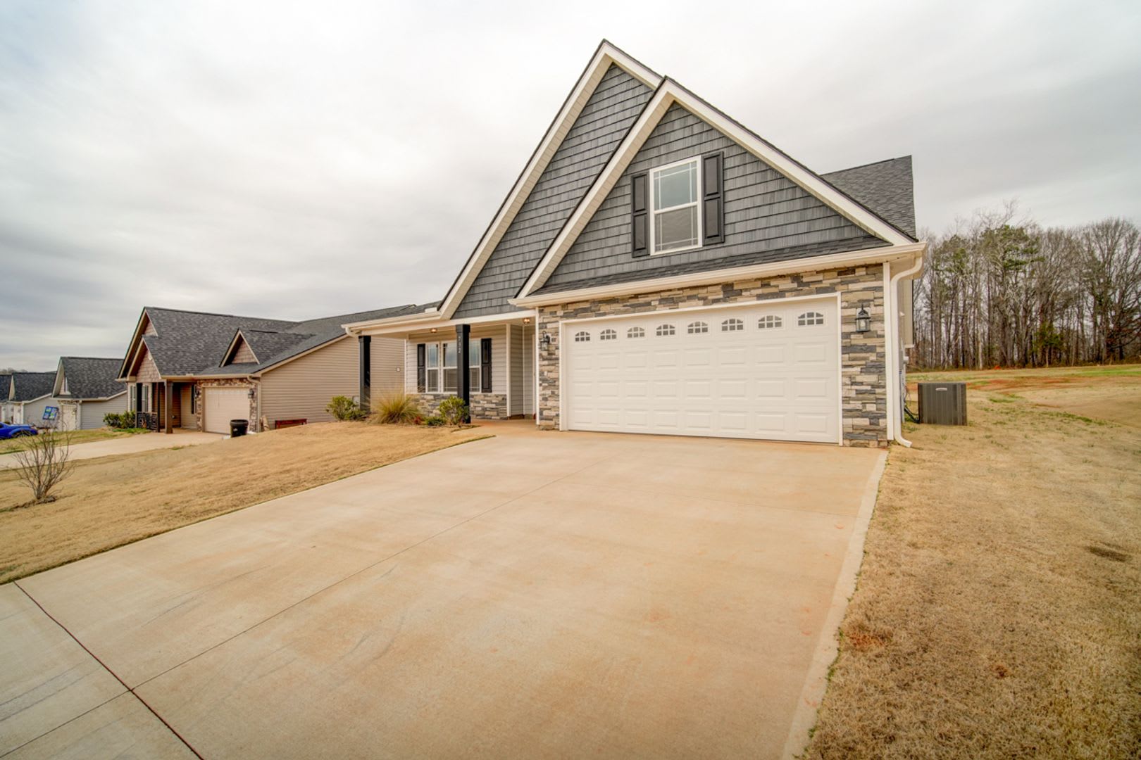 Wonderful Home On Large Lot District 5 Schools – photo 3