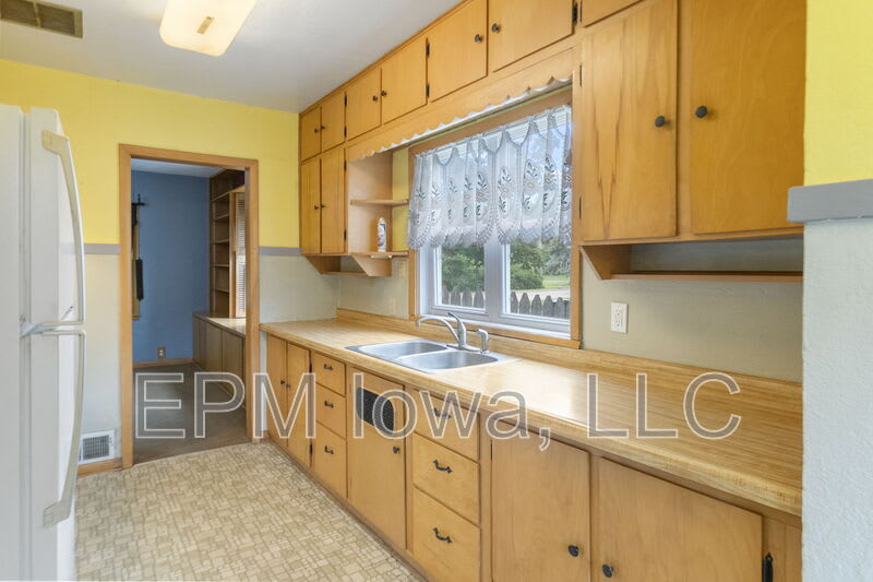 3310 Rownd Street – photo 5