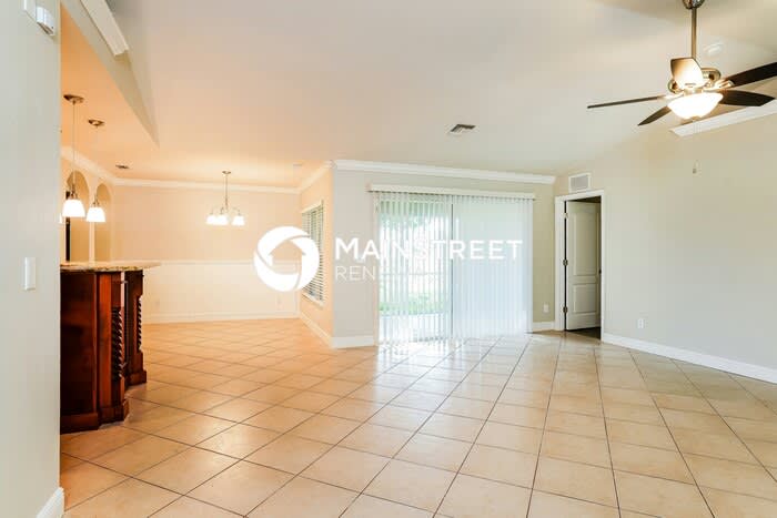 2131 Northwest 17th Avenue – photo 2