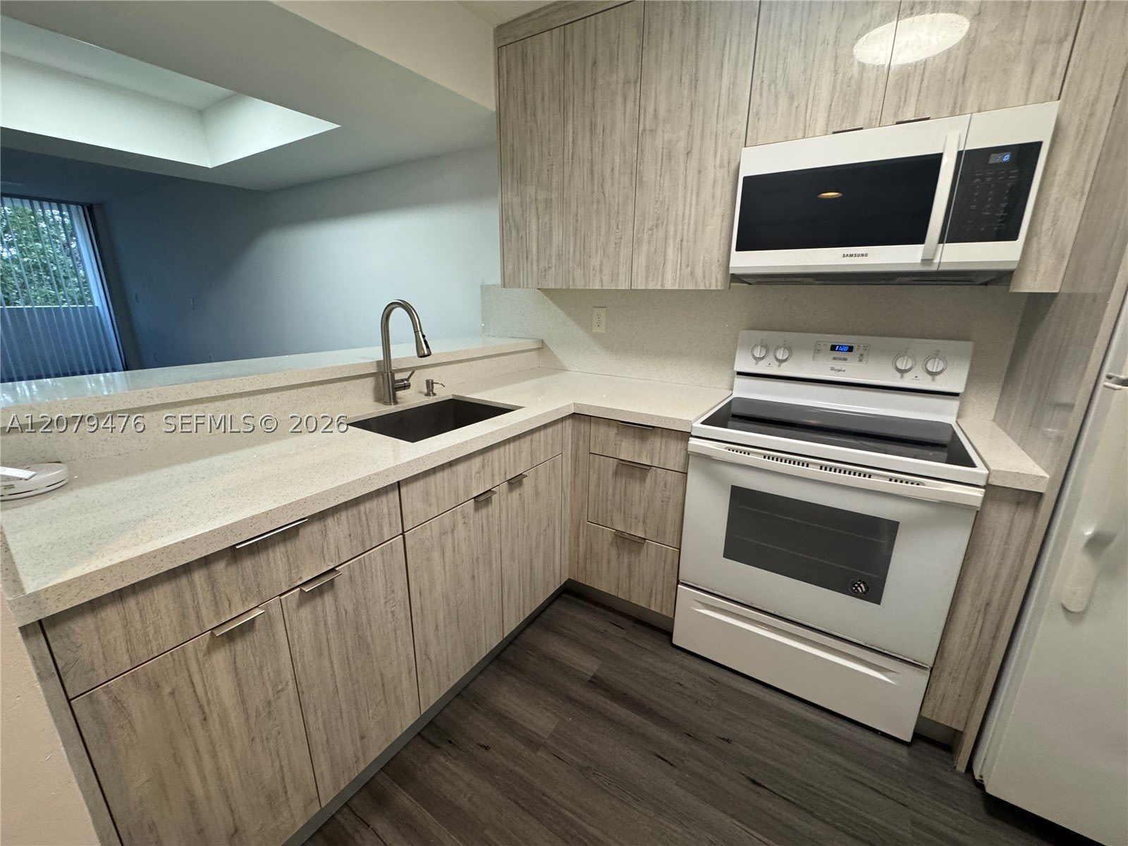 8002 SW 149th Ave – photo 5