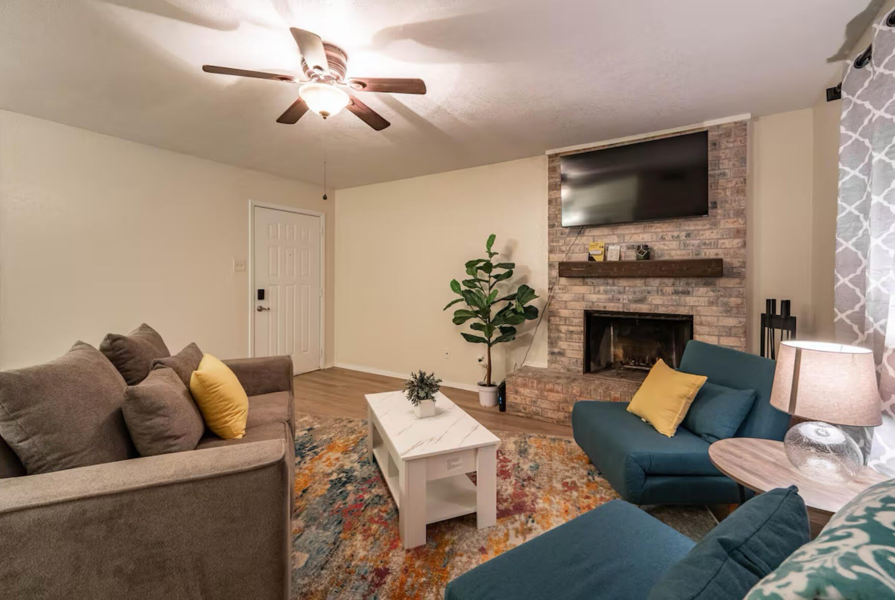 8601 Memphis Drive – photo 4