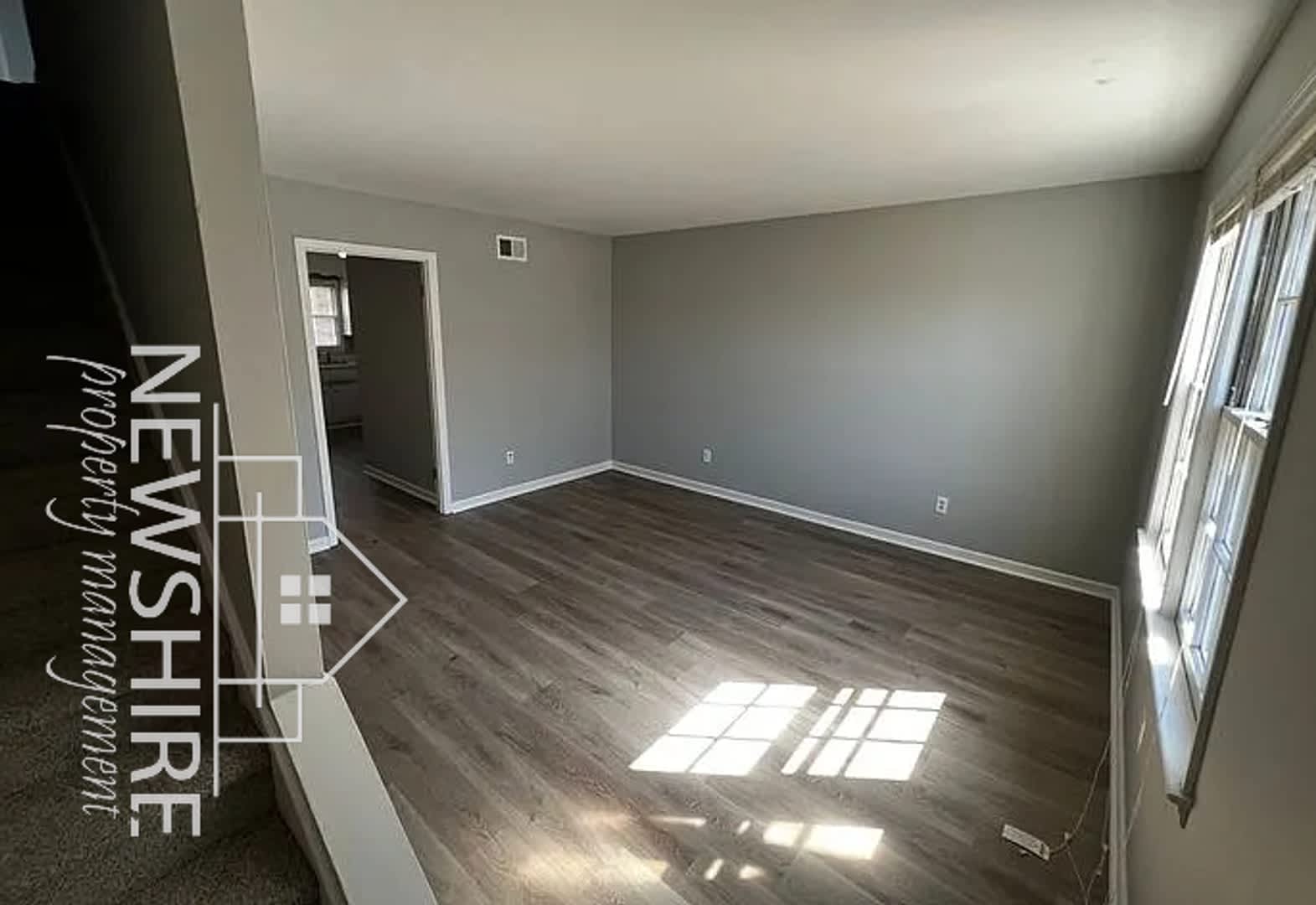Charming 2-bedroom 1.5 Bathroom – photo 2