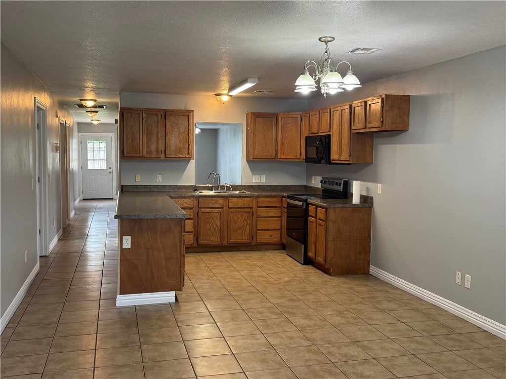 860 Mockingbird Lane – photo 3
