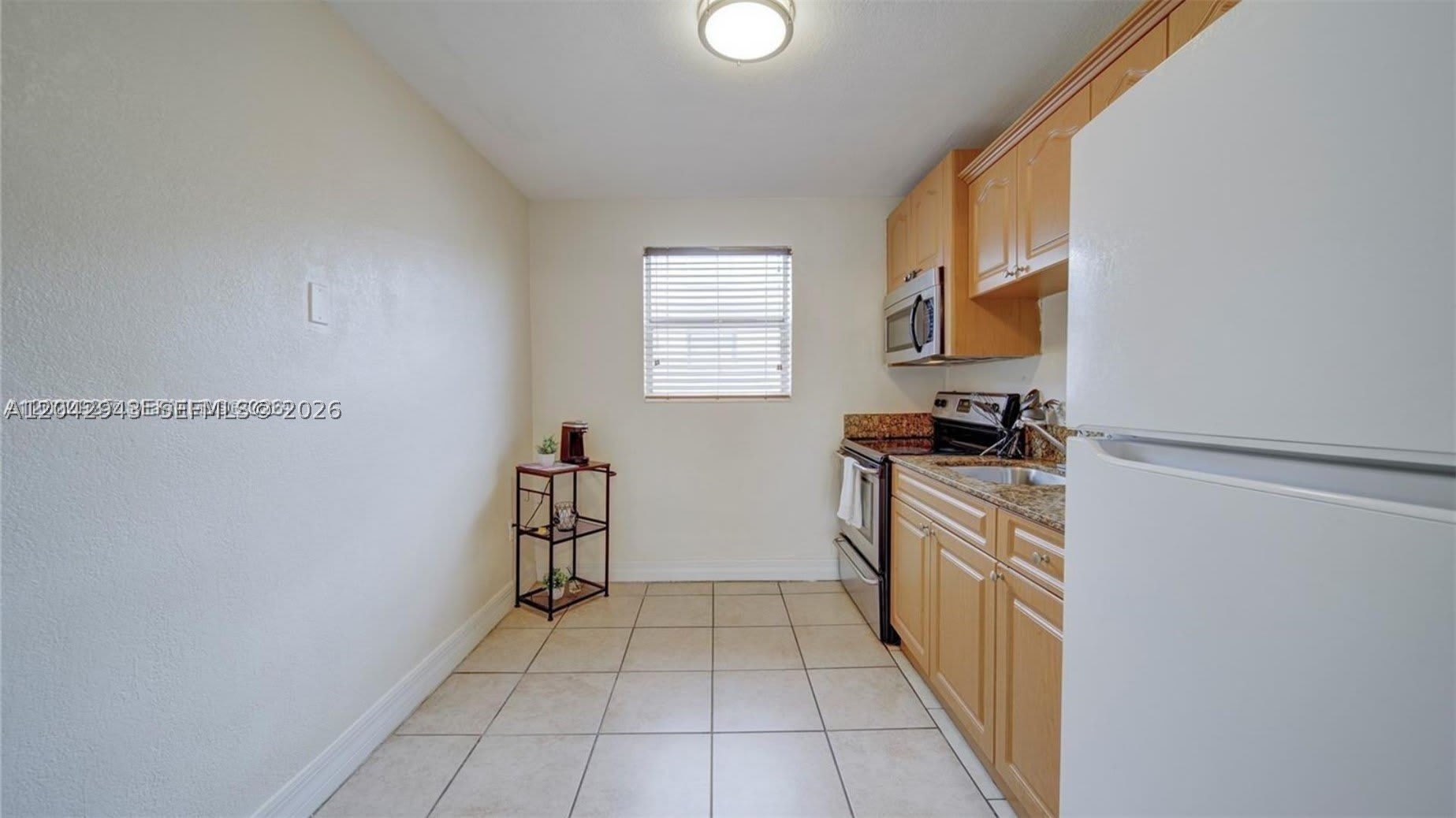 427 SW 6th St – photo 5