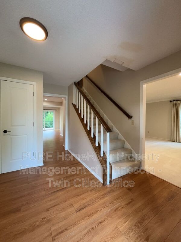 7420 Hyde Park Cir – photo 3