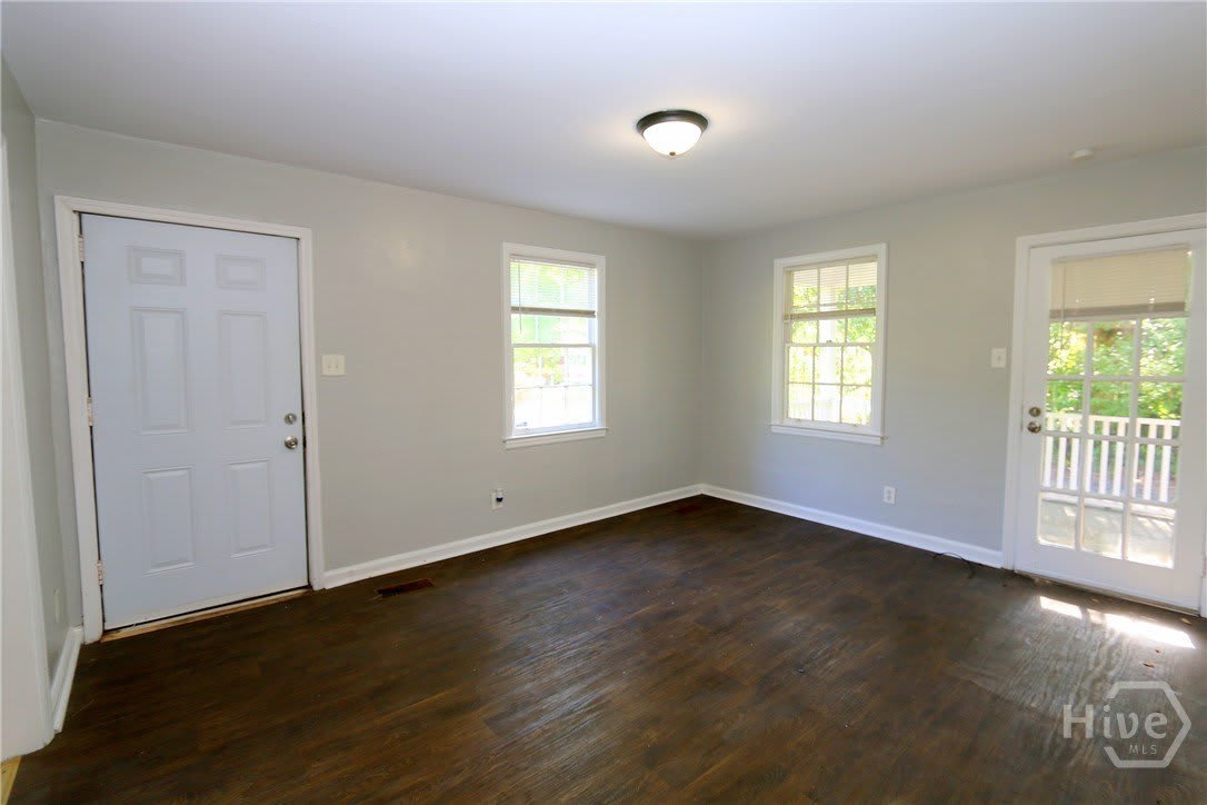 2309 Lorraine Drive – photo 5