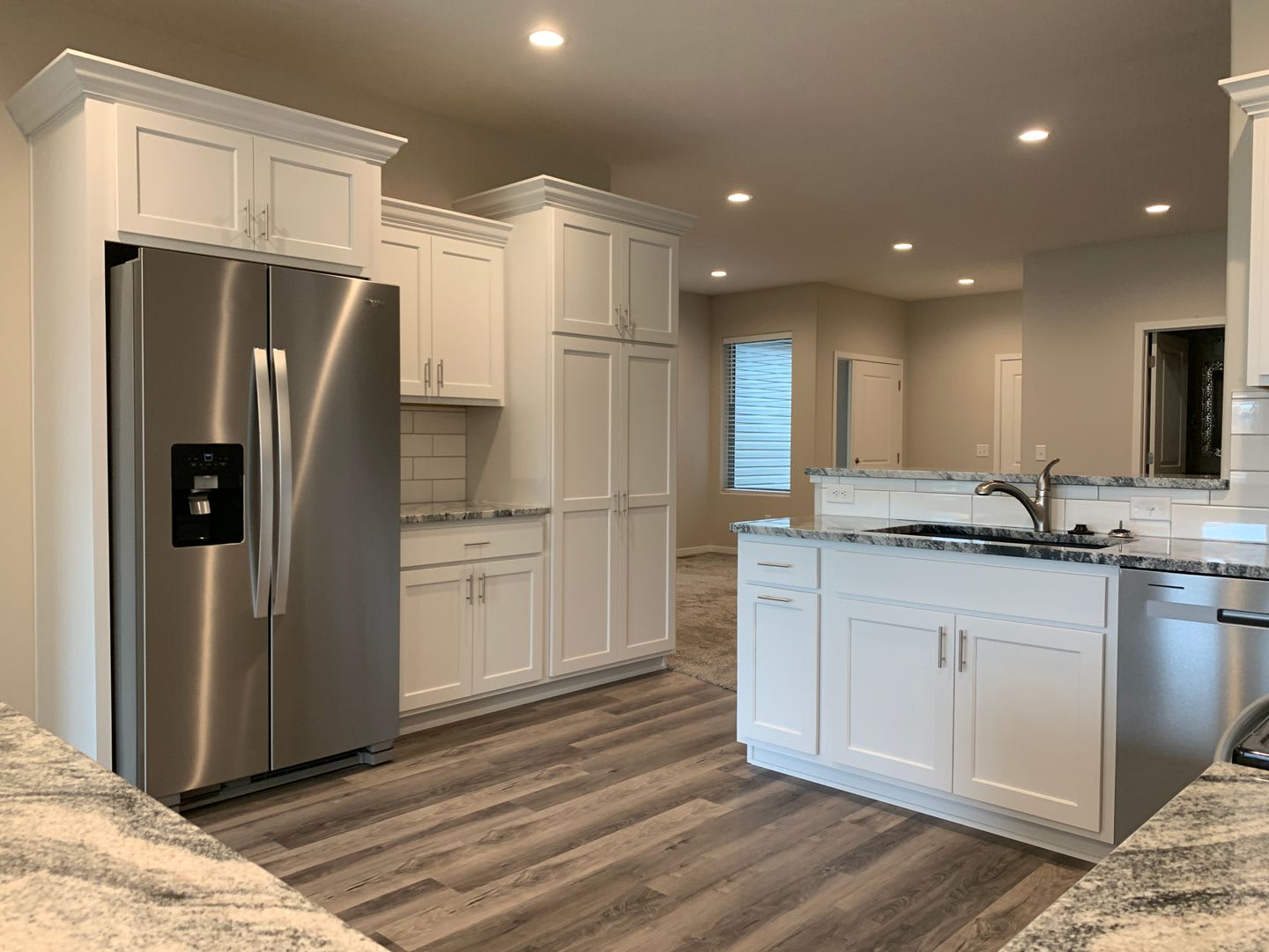 Zero Entry Ranch Townhome With 2 Stall Garage Spacious 2 Bedrooms With Walk In Closets 2 5 Bathroom 1St Floor Laundry – photo 2