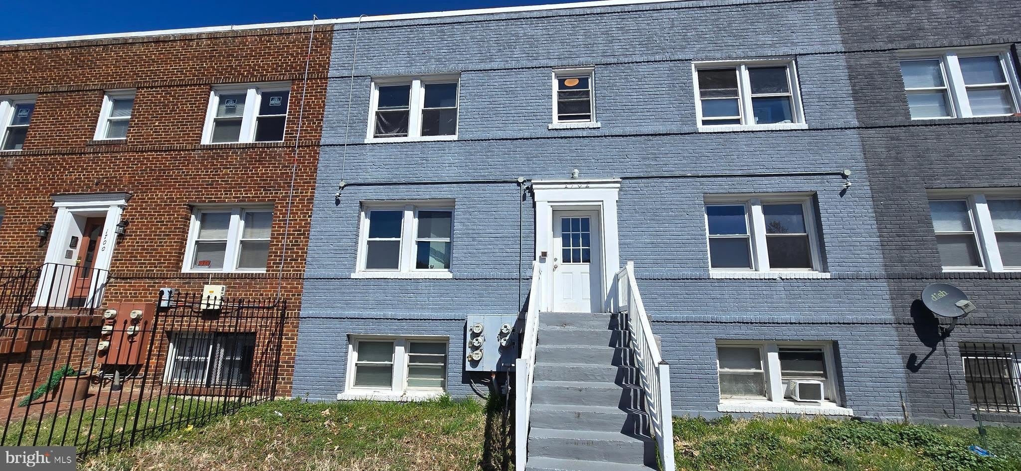 1702 GALES Street NE – photo 1