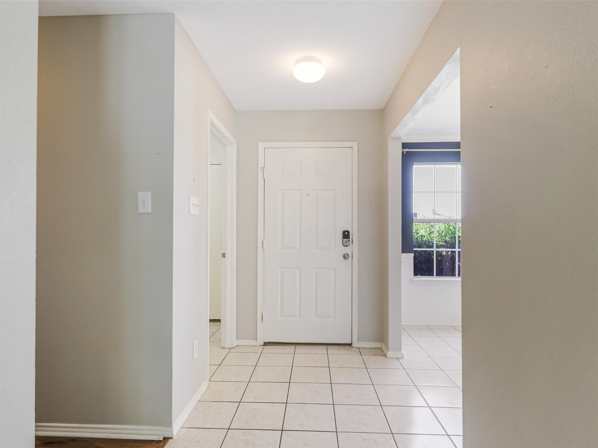 1637 Elm Street – photo 3