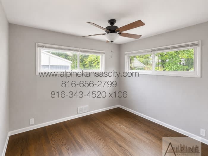 10731 Cambridge Avenue – photo 4