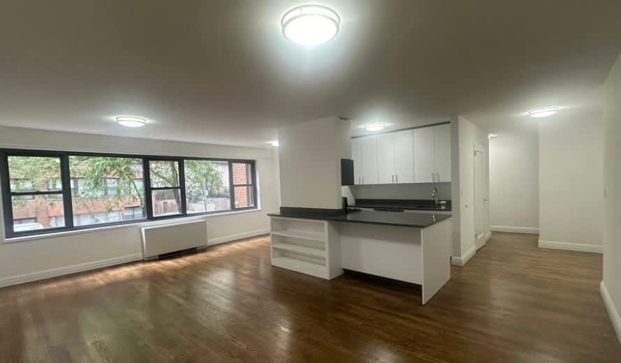 407 E 57Th St – photo 1