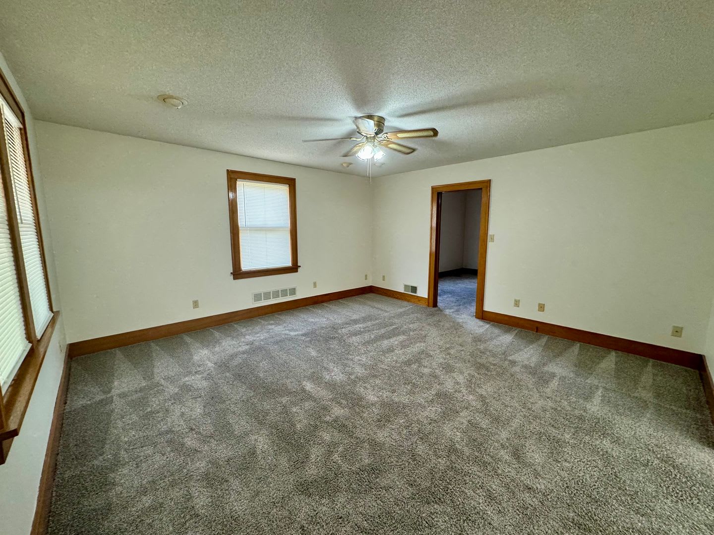 3 Bed 2 Bath House In South Central Lincoln – photo 3