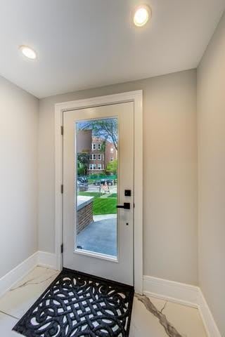 5050 N Ridgeway Avenue – photo 3
