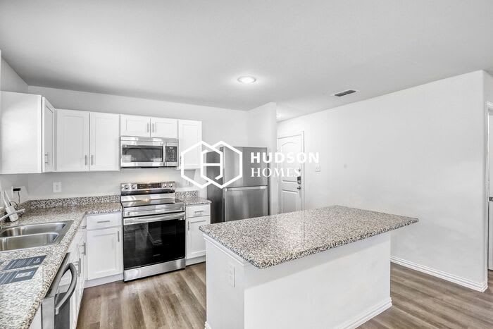 433 Shorty Street – photo 5