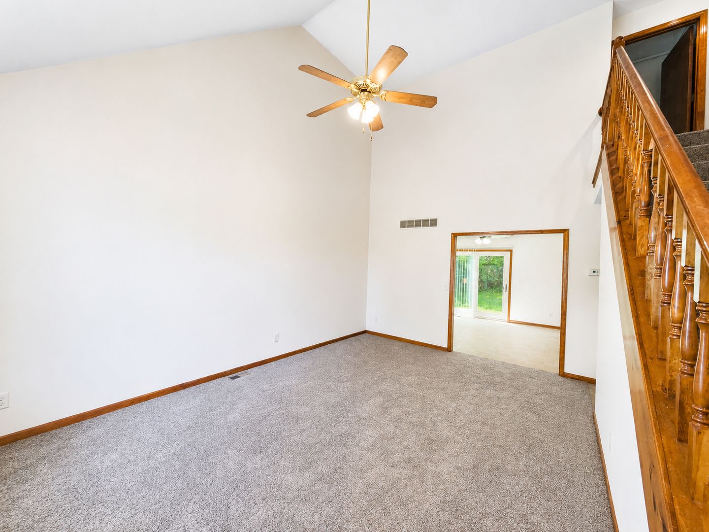 3 Bed, 1.5 Bath Duplex with Garage and Extra Storage Space! – photo 2