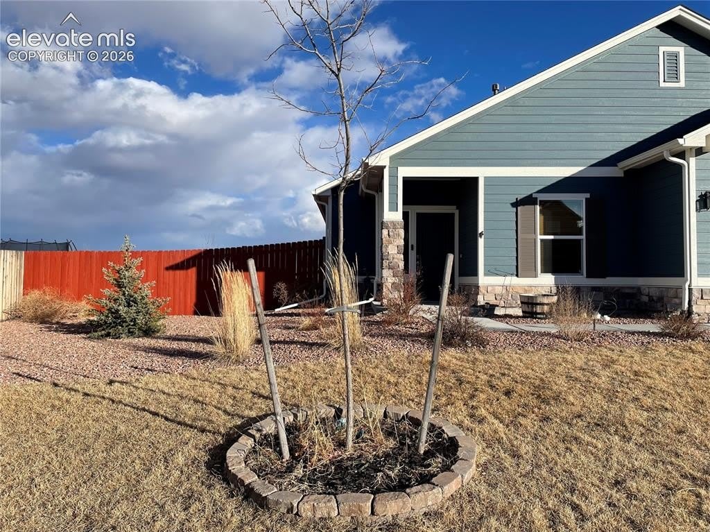 8021 Berwyn Loop – photo 3