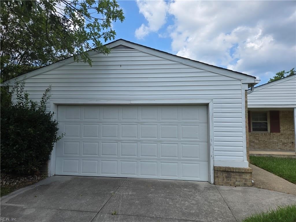 844 Lord Leighton Dr – photo 2