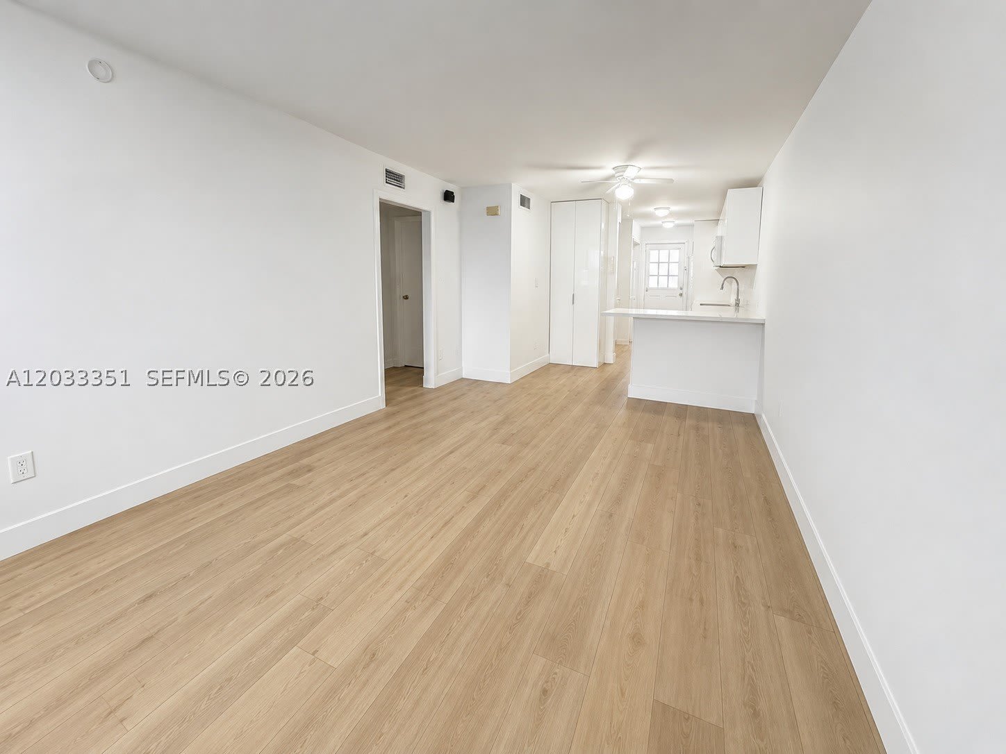 301 Bonaventure Blvd – photo 2