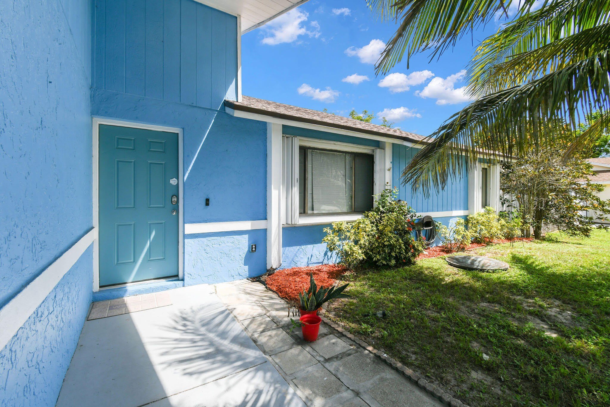 767 SE CHALOUPE Avenue – photo 1