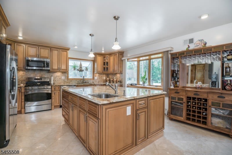 2 Waterway Rd – photo 5