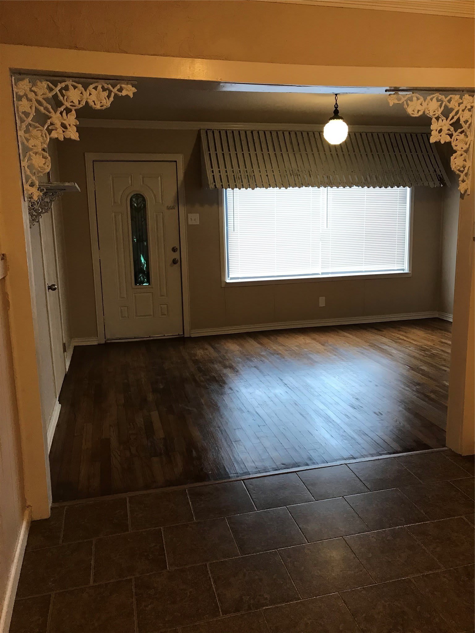 1910 N Travis Street – photo 5
