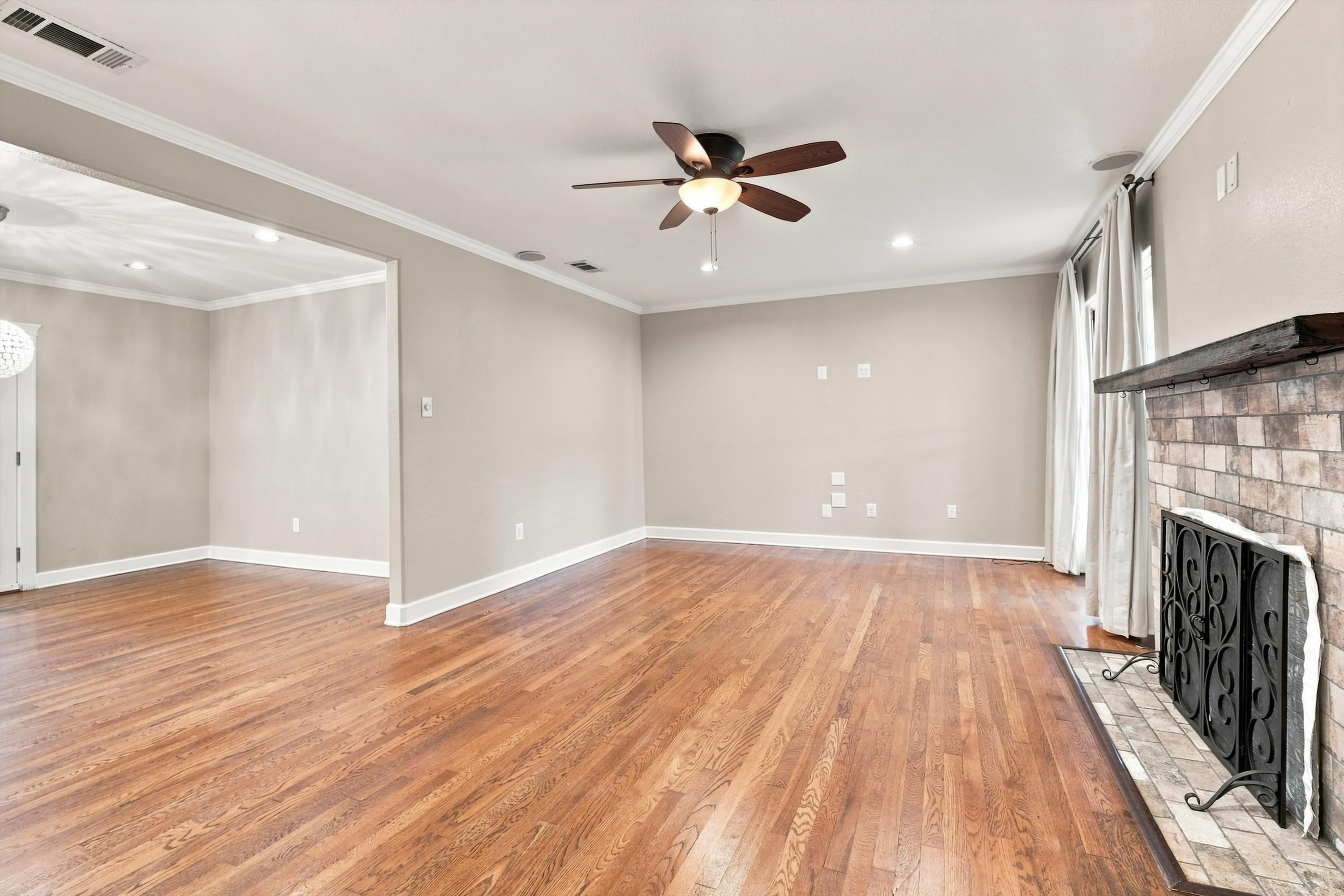 167 E Edgewood Pl – photo 5