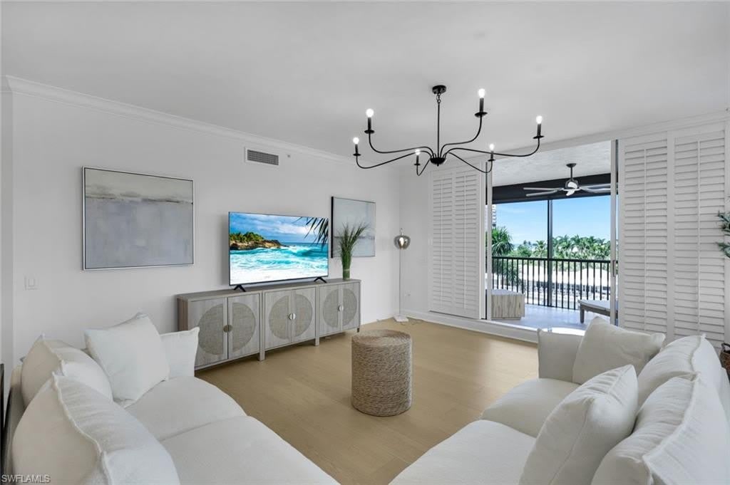 8720 Bay Colony Dr – photo 4