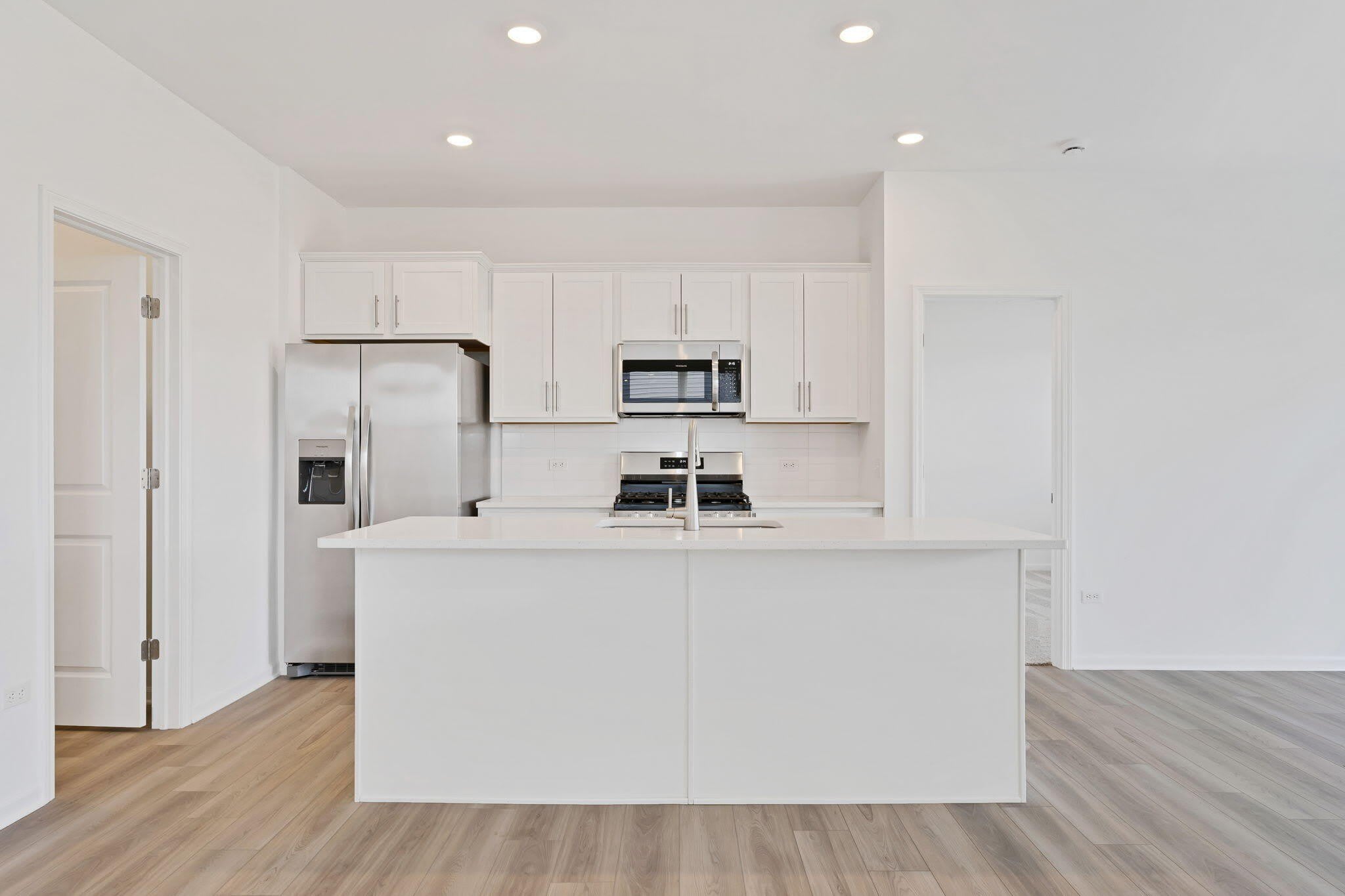 481 E 127Th Lane – photo 5