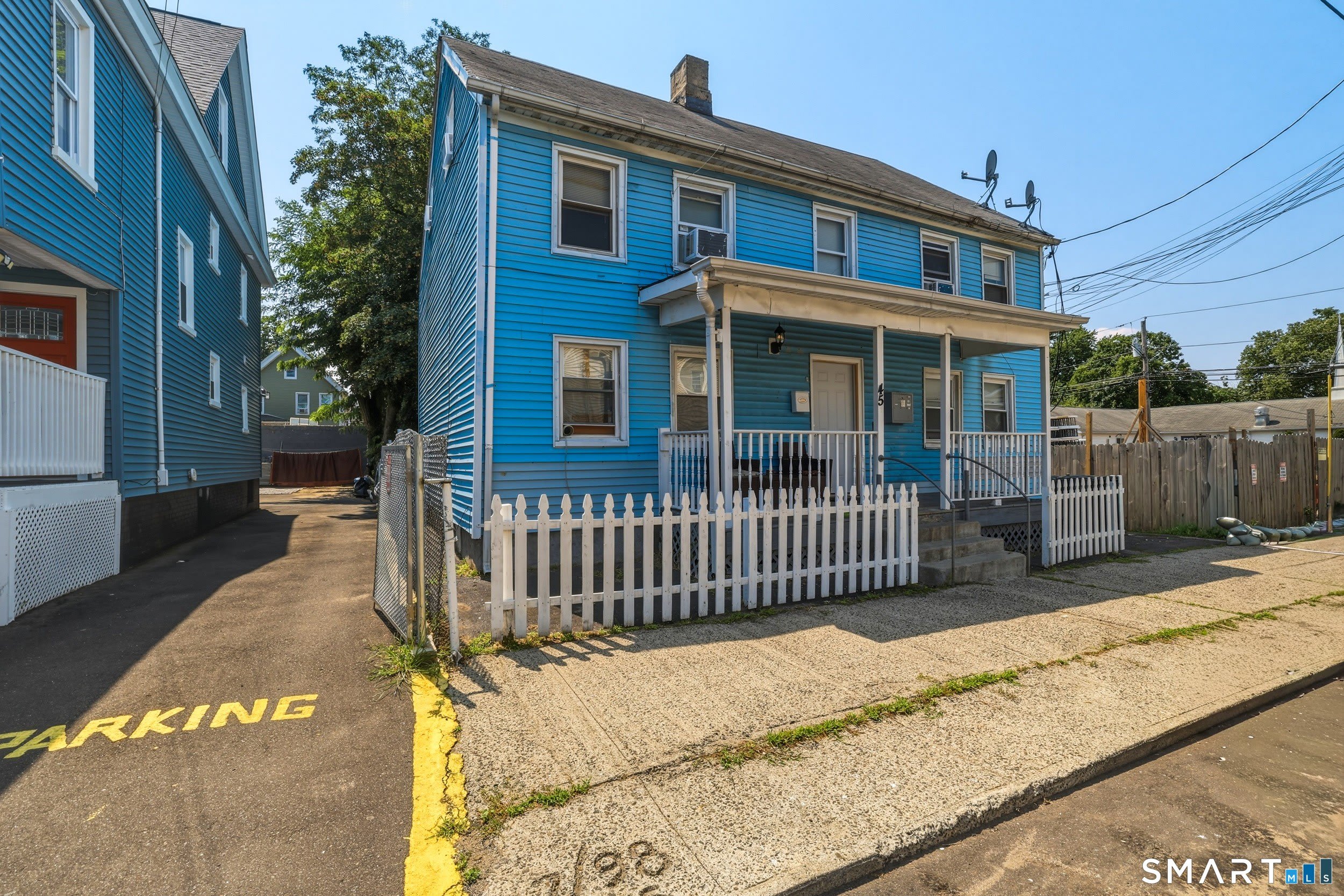 45 Columbia Street – photo 2