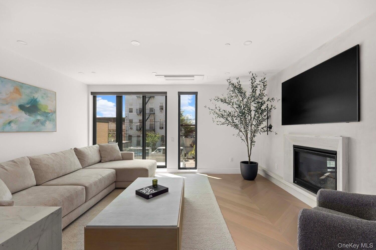 98 COFFEY Street – photo 4