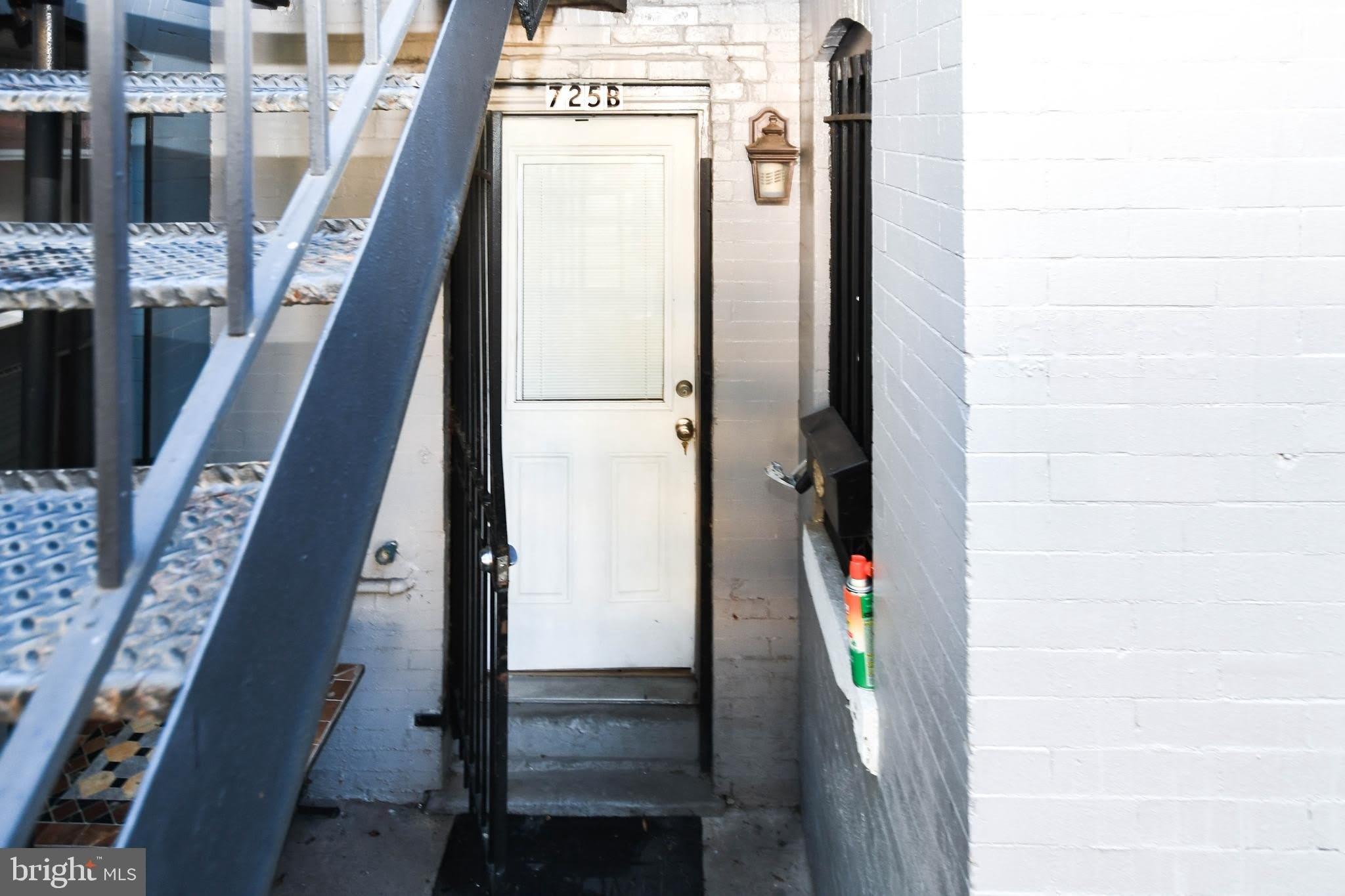 725 12Th Street Ne – photo 2