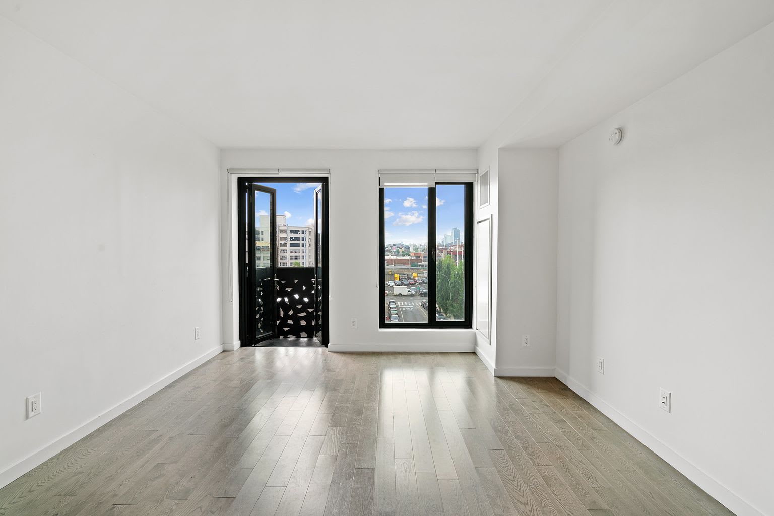1139 49th Ave Apt 815 – photo 2