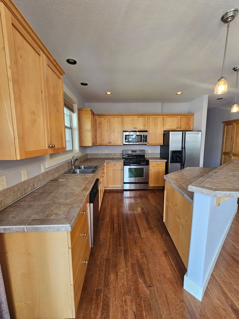 Yarrow Neighborhood Home with Central A/C, Landscaping Included! – photo 3
