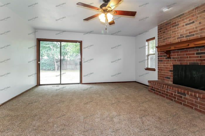 1913 Vanessa Drive – photo 4