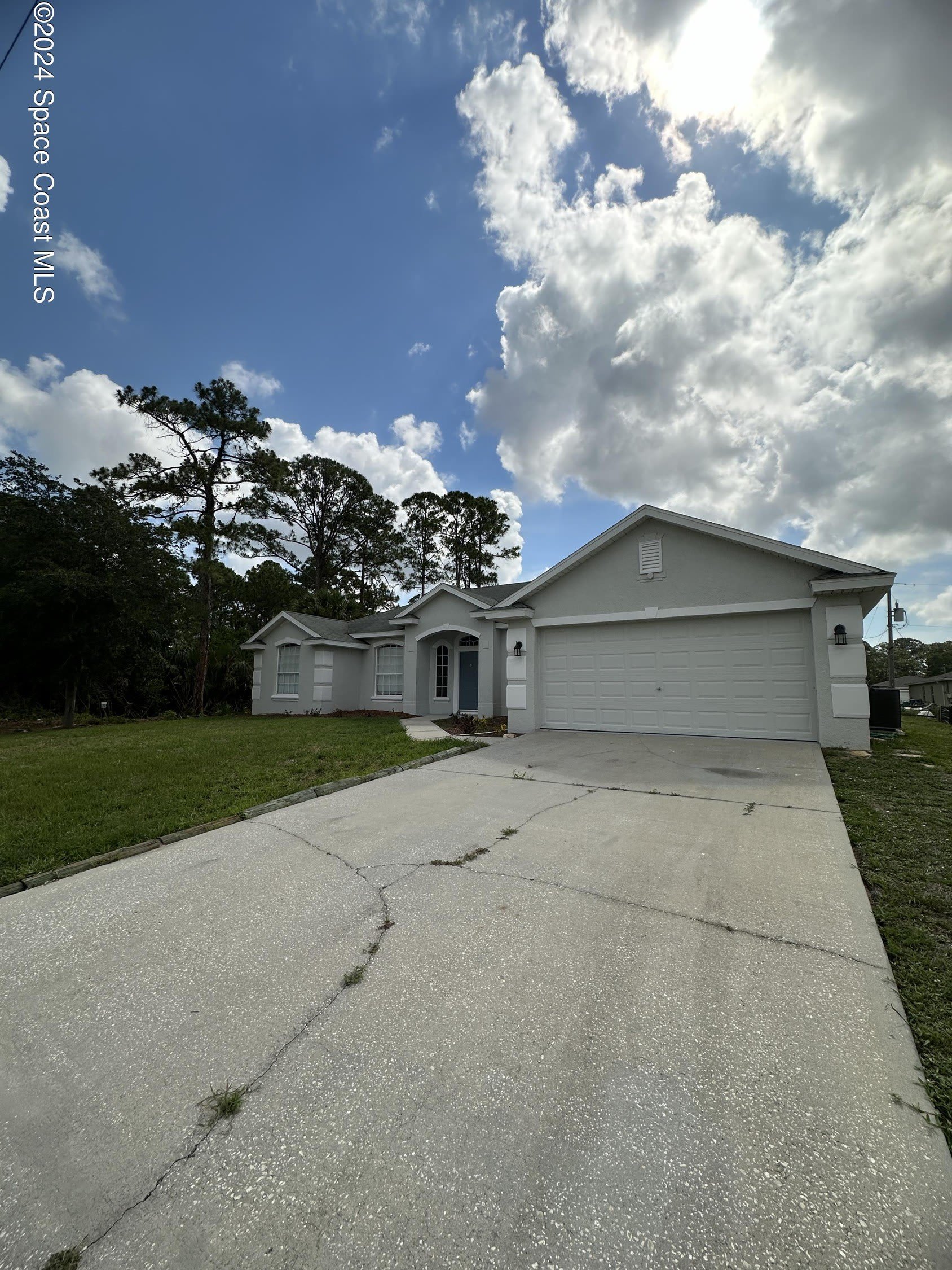 3127 Lowry Boulevard SE – photo 1