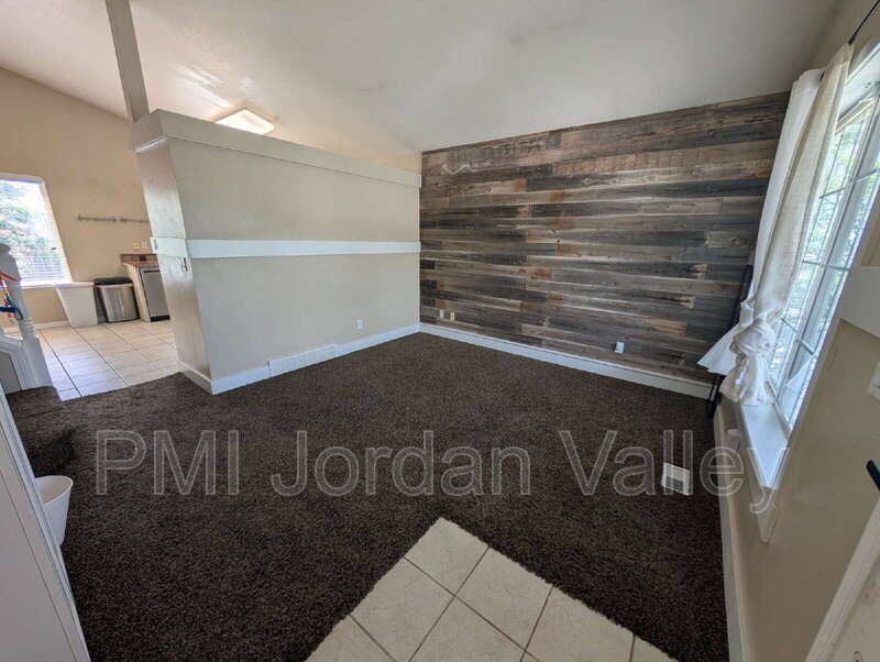 14392 Dreamfield Drive – photo 2