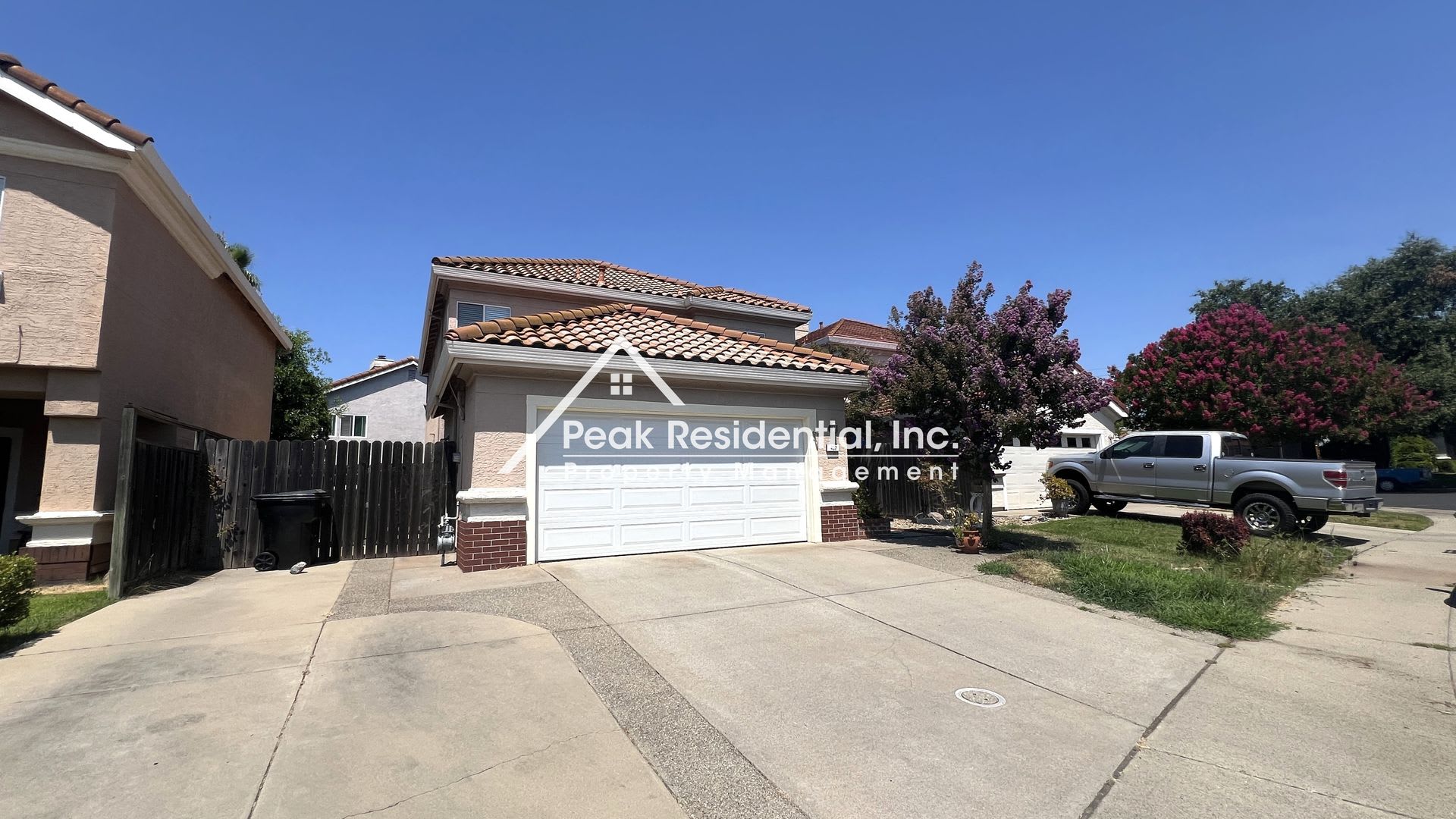 Very Nice 4bd/3ba Roseville House With 2 Car Garage And Pool! – photo 2