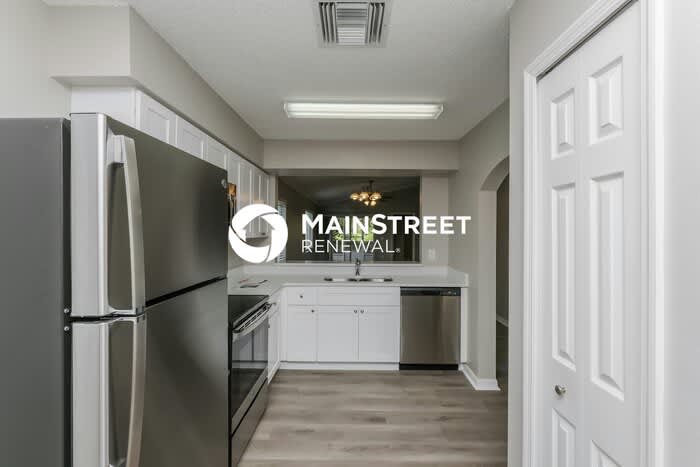 523 Scarlet Maple Court – photo 5