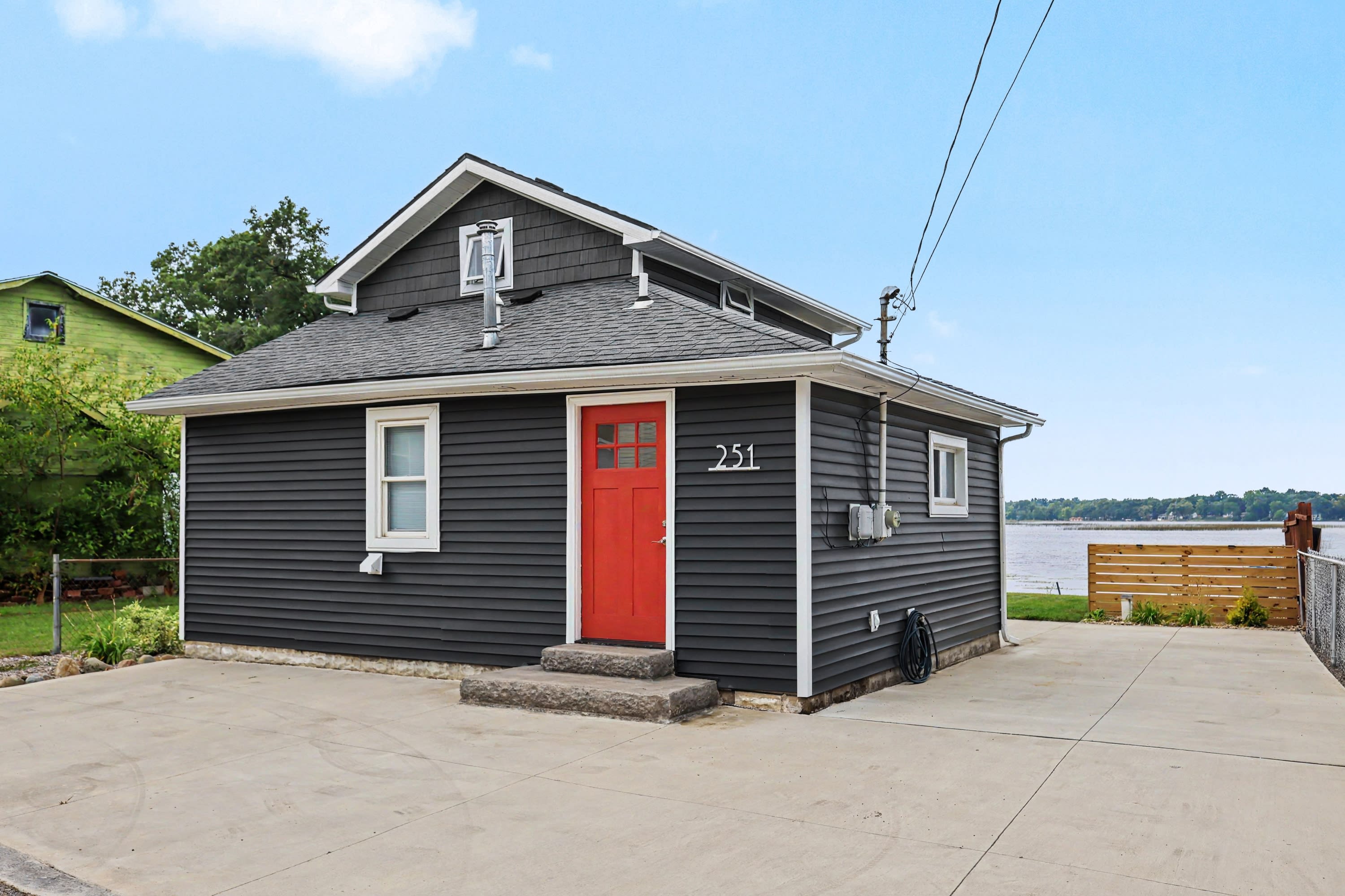 251 Edgewood Drive – photo 2