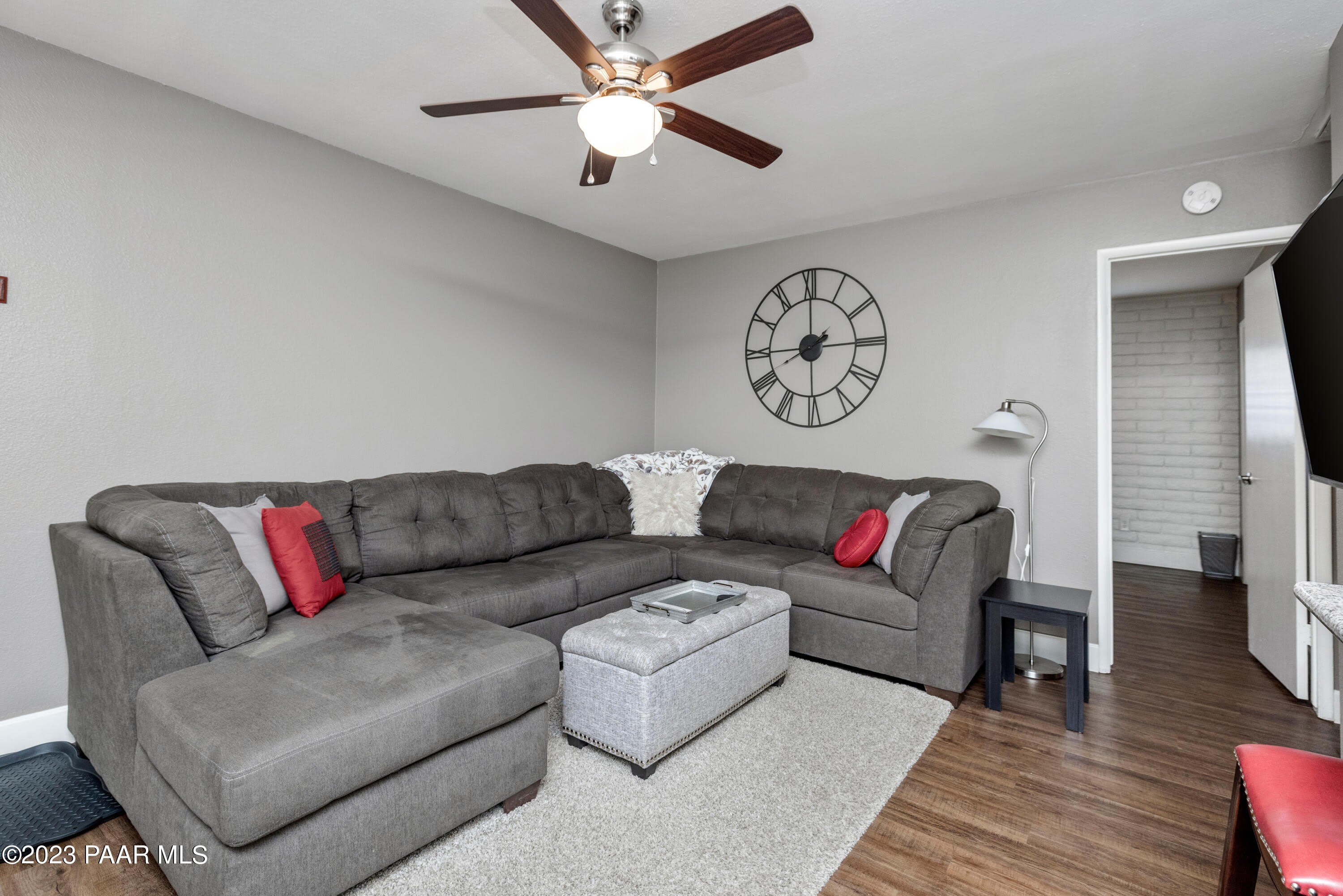 142 S Rush Street – photo 4